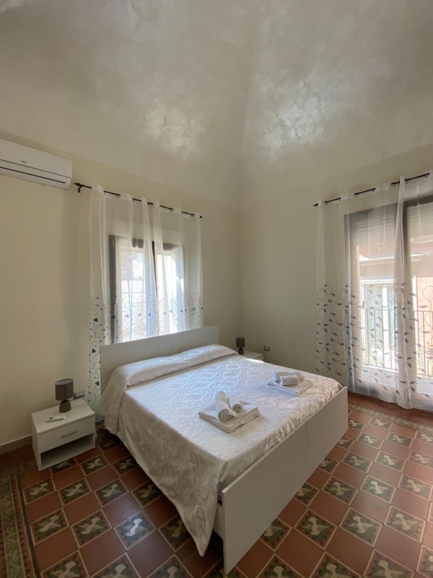 Hotel Il cuore di Catania Esterno foto